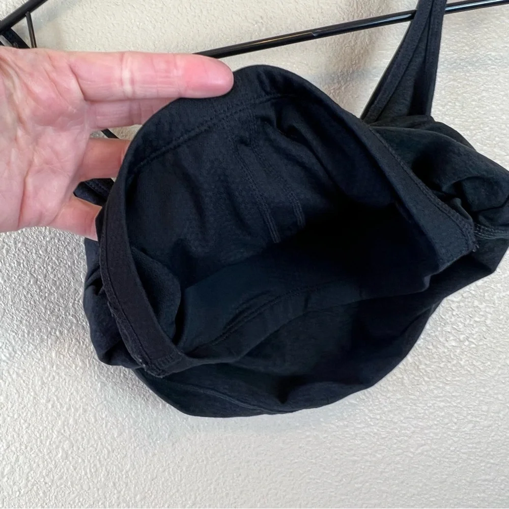 Vuori Halo Performance Crop Tank Heather Black - Picture 7 of 13